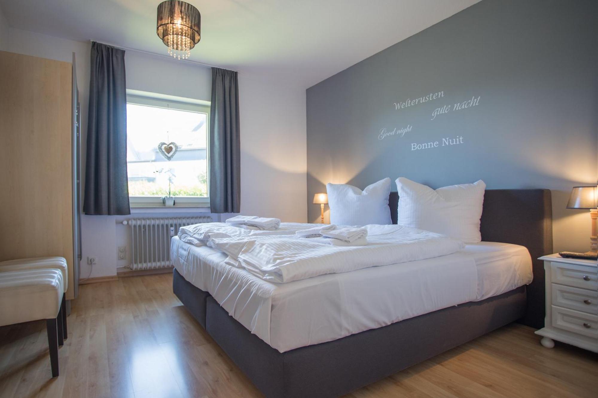 Ferienwohnung 'Kleine Auszeit Winterberg' - Am Herrenskoepfchen 4 วินเทอร์แบร์ก ภายนอก รูปภาพ